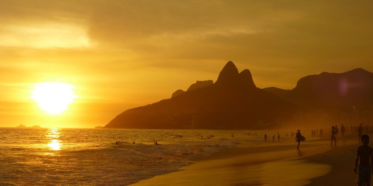 beach-99388_1280