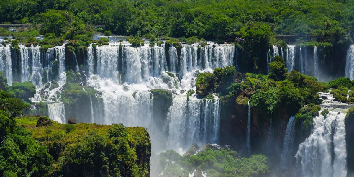 iguazu-falls-5032457_1280
