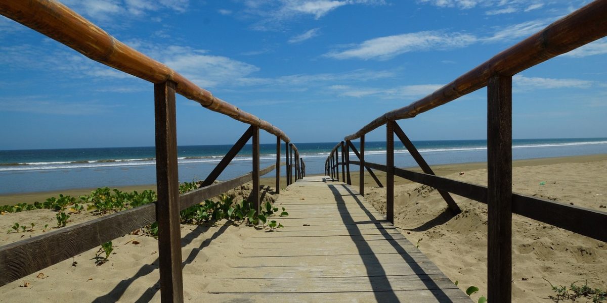 puerto lopez ecuador