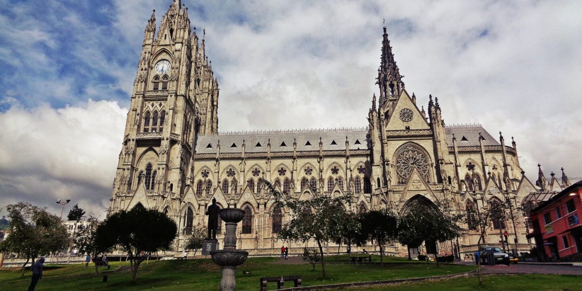 quito-2170516_1920